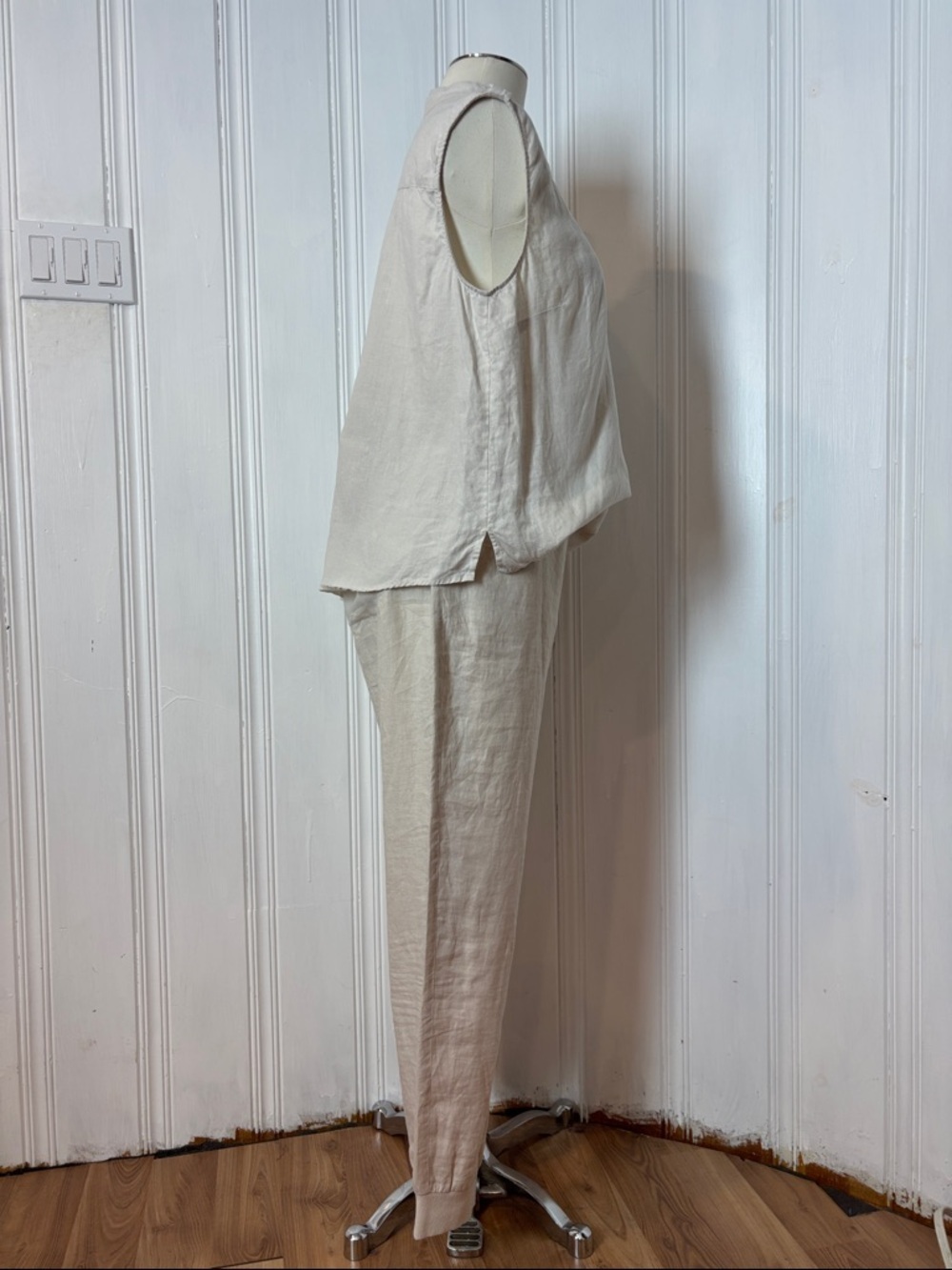 TRISTAN 100% Linen Set | Beige Jogger Pants & Sleeveless Button Shirt | Size XL - Picture 2 of 13